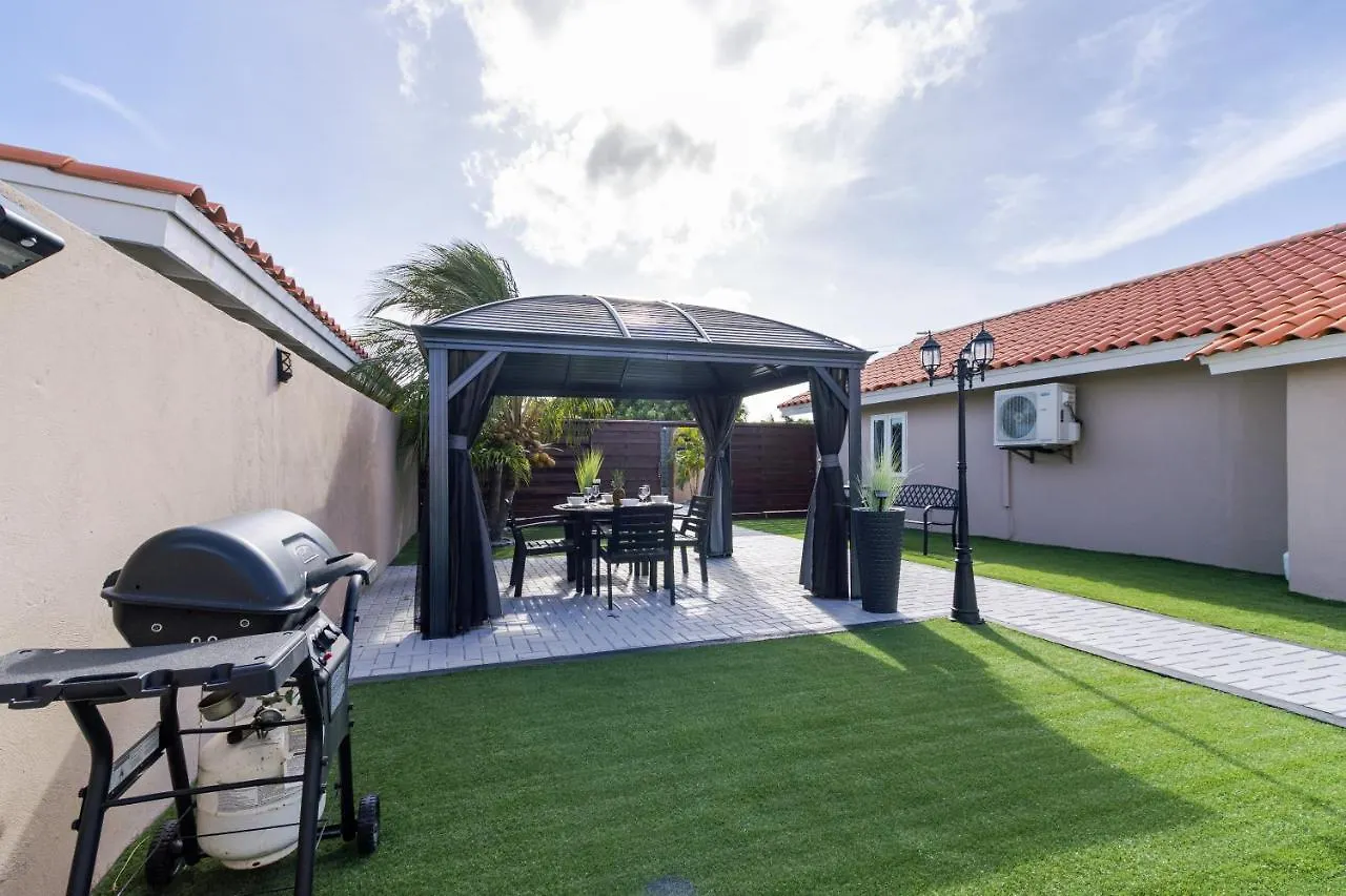 Solito 52 Oranjestad Holiday home
